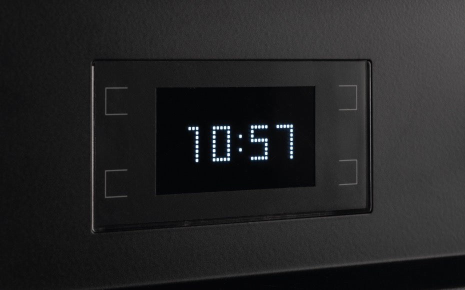 Bertazzoni Professional Series 90 cm Air-Tec cooker with induction top and integrated hood, electronic oven