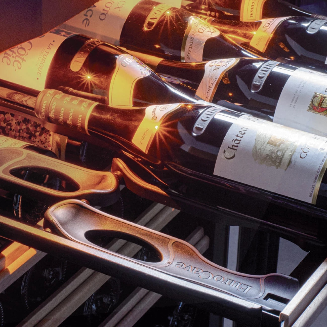 EuroCave Small wine serving cabinet, multi-temperature, which can be built-in - Compact