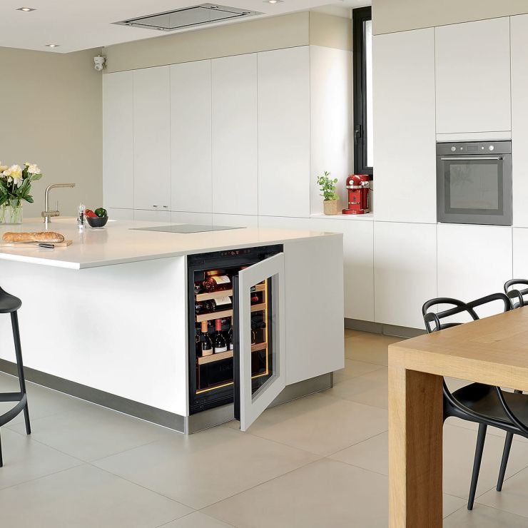 EuroCave Small wine serving cabinet, multi-temperature, which can be built-in and flush fitted - Inspiration