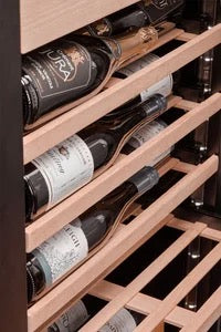 MQuvee "Rail” Shelf - Velvet 125