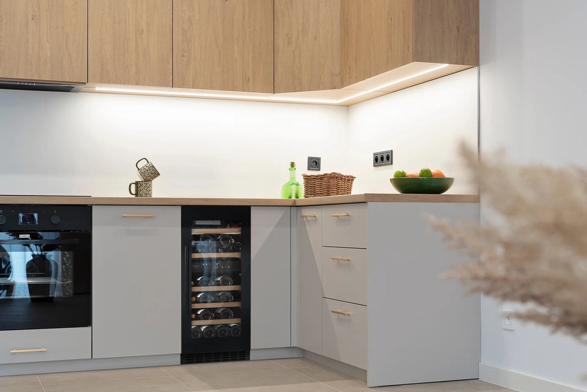 MQuvee Under-Counter Wine Fridge - WineCave 780 40D