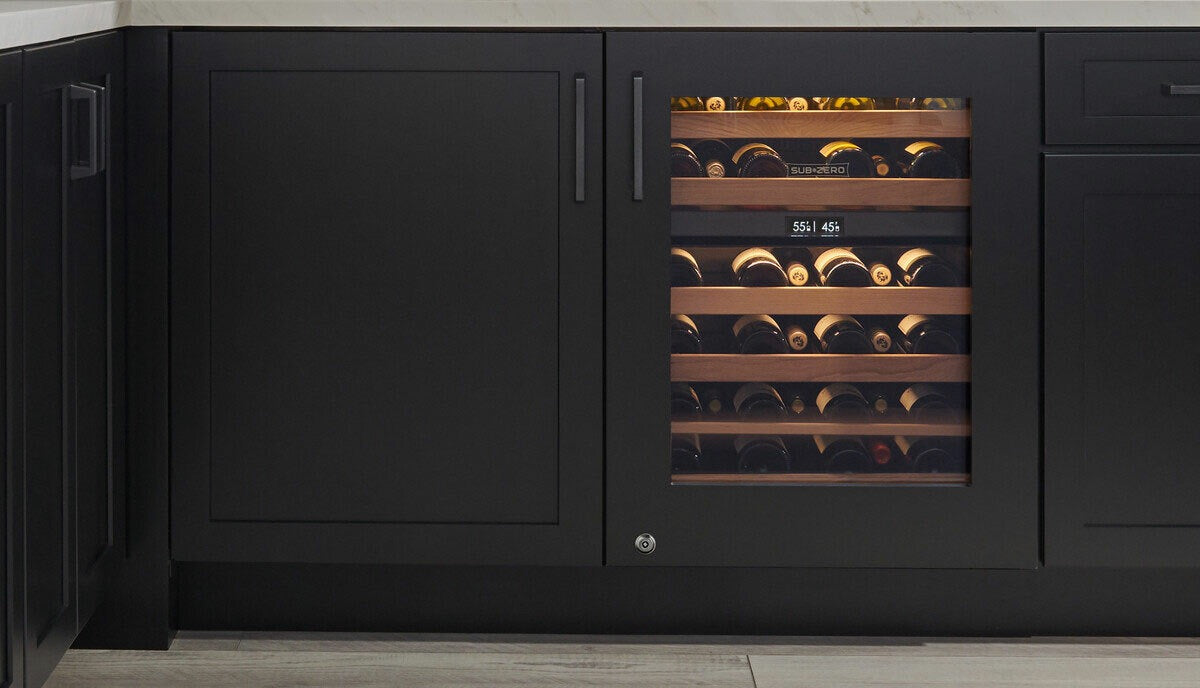 Sub-Zero Undercounter Refrigerator ICBDEU2450R