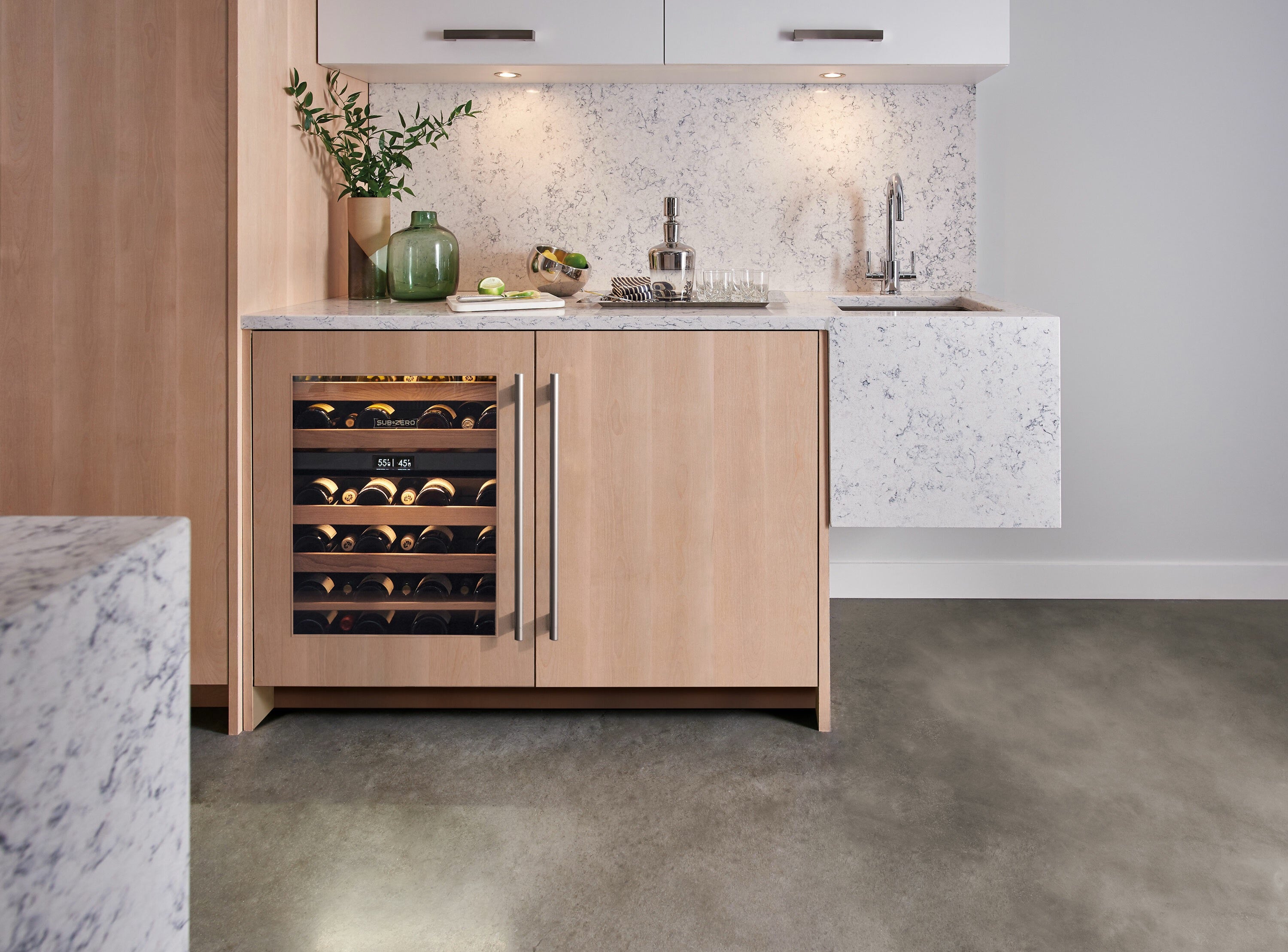 Sub-Zero Undercounter Refrigerator ICBDEU2450R