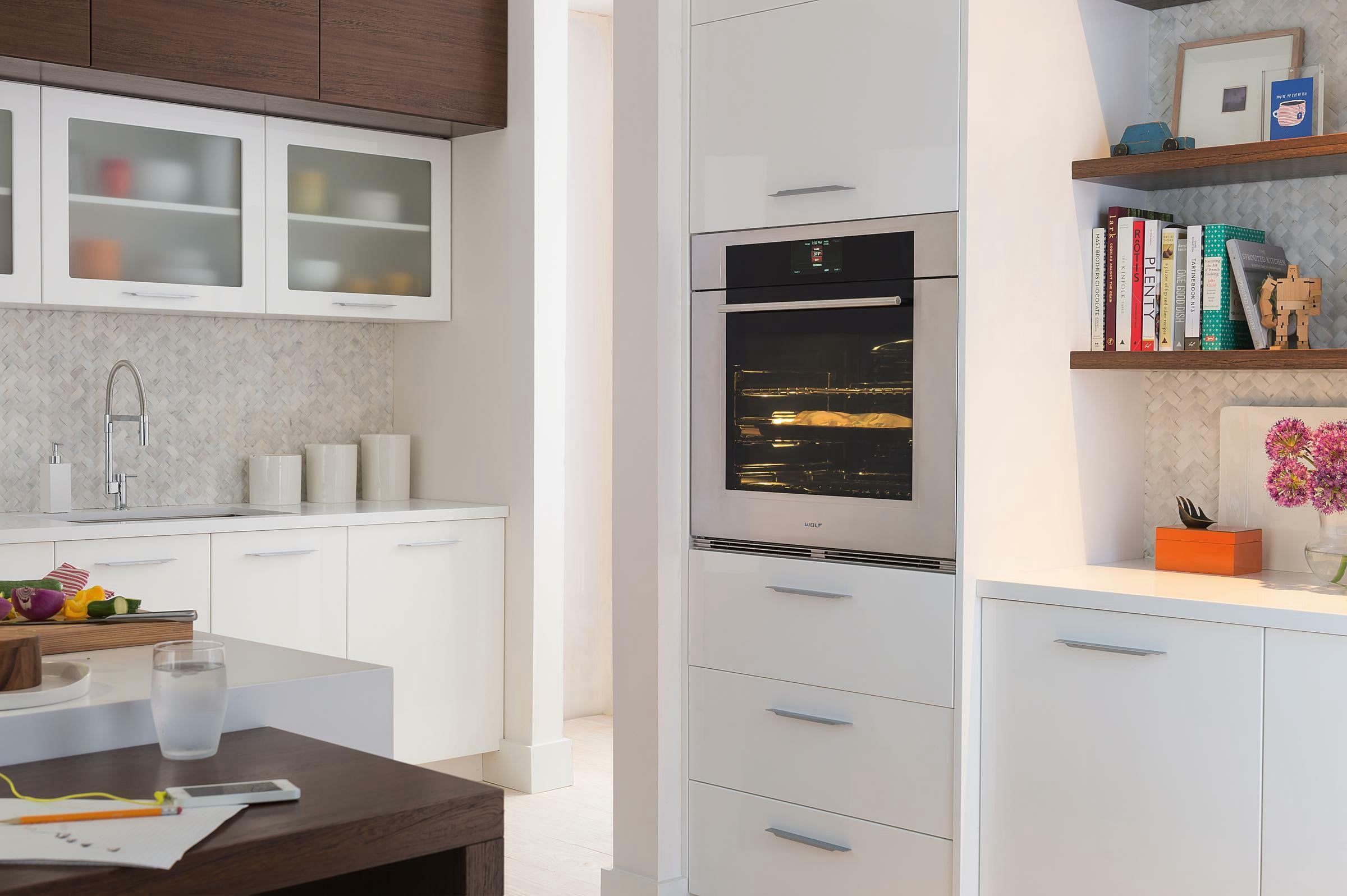 Wolf M Series Transitional Single Oven ICBSO3050TM/S/T