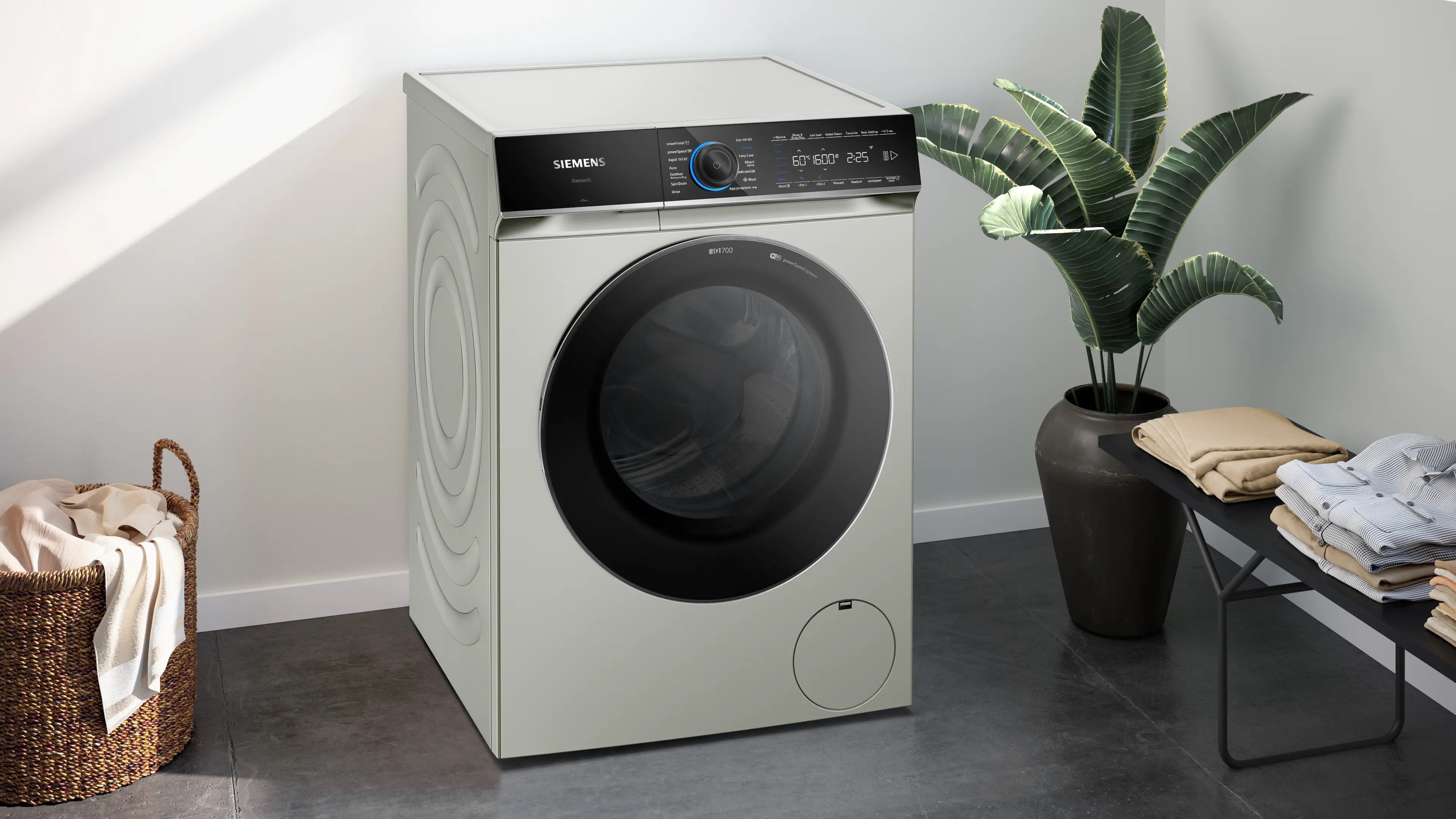 Siemens iQ700 Washing machine, front loader 11 kg max. 1600 rpm, Silver inox - WG66B2AXGB