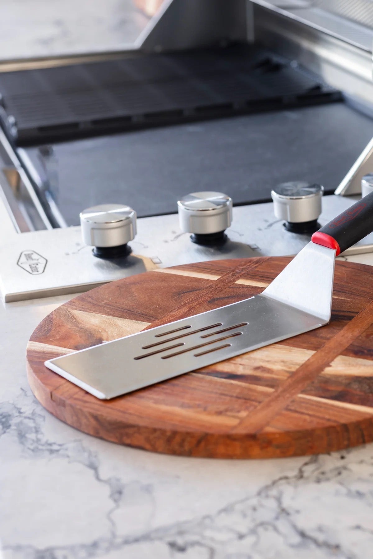 BeefEater Fish Turner