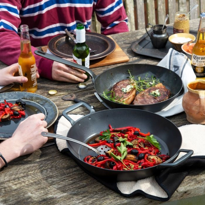 AGA black iron serving pan two handles 32cm