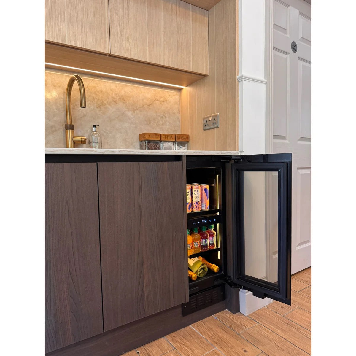 CELLA - 300mm - Undercounter Drinks Fridge - Handleless - BV18B-TO