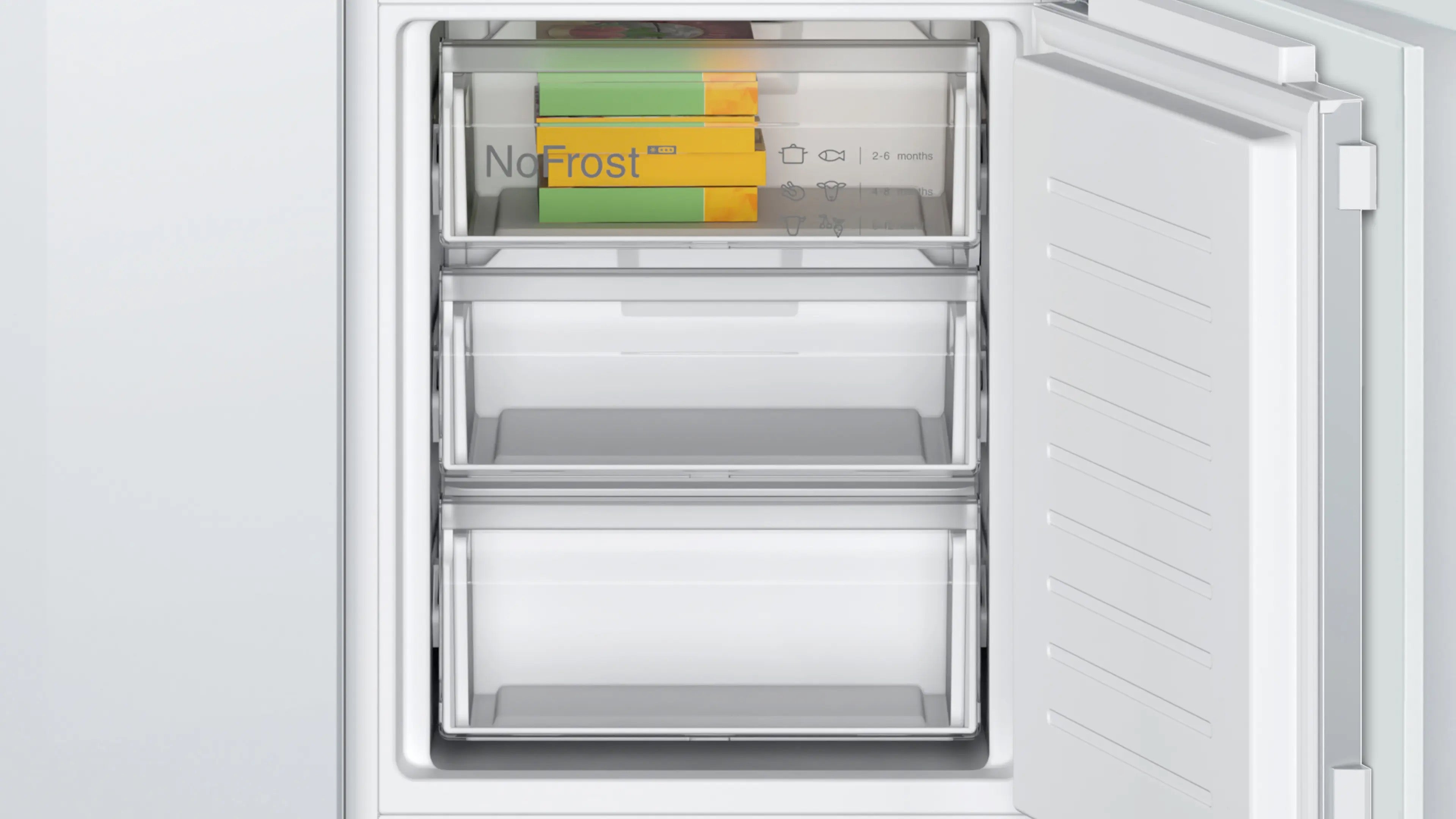 Bosch Series 2 Built-in fridge-freezer with freezer at bottom 177.2 x 54.1 cm - KIN86NFE0G