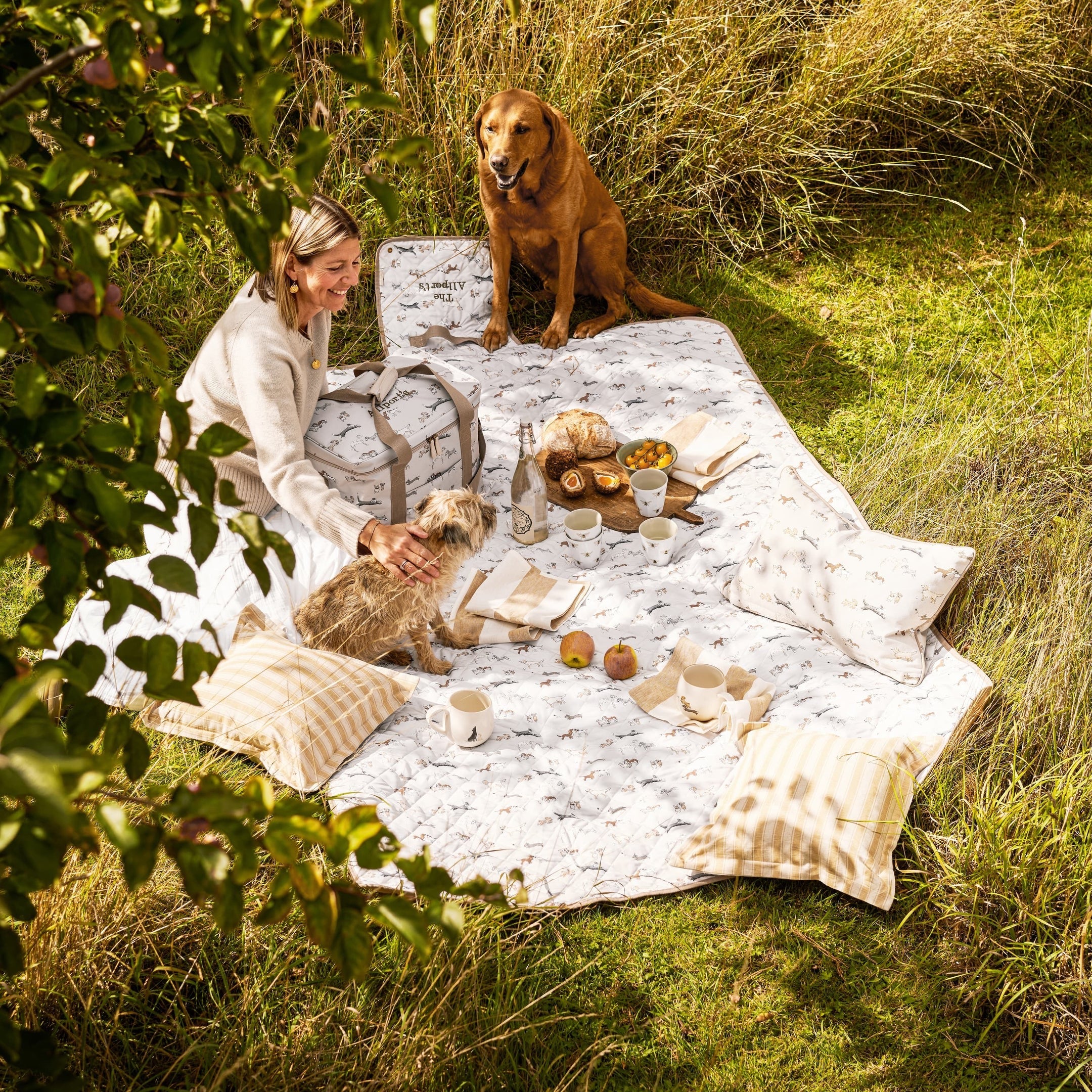 Sophie Allport Doggy Daycare Picnic Bag