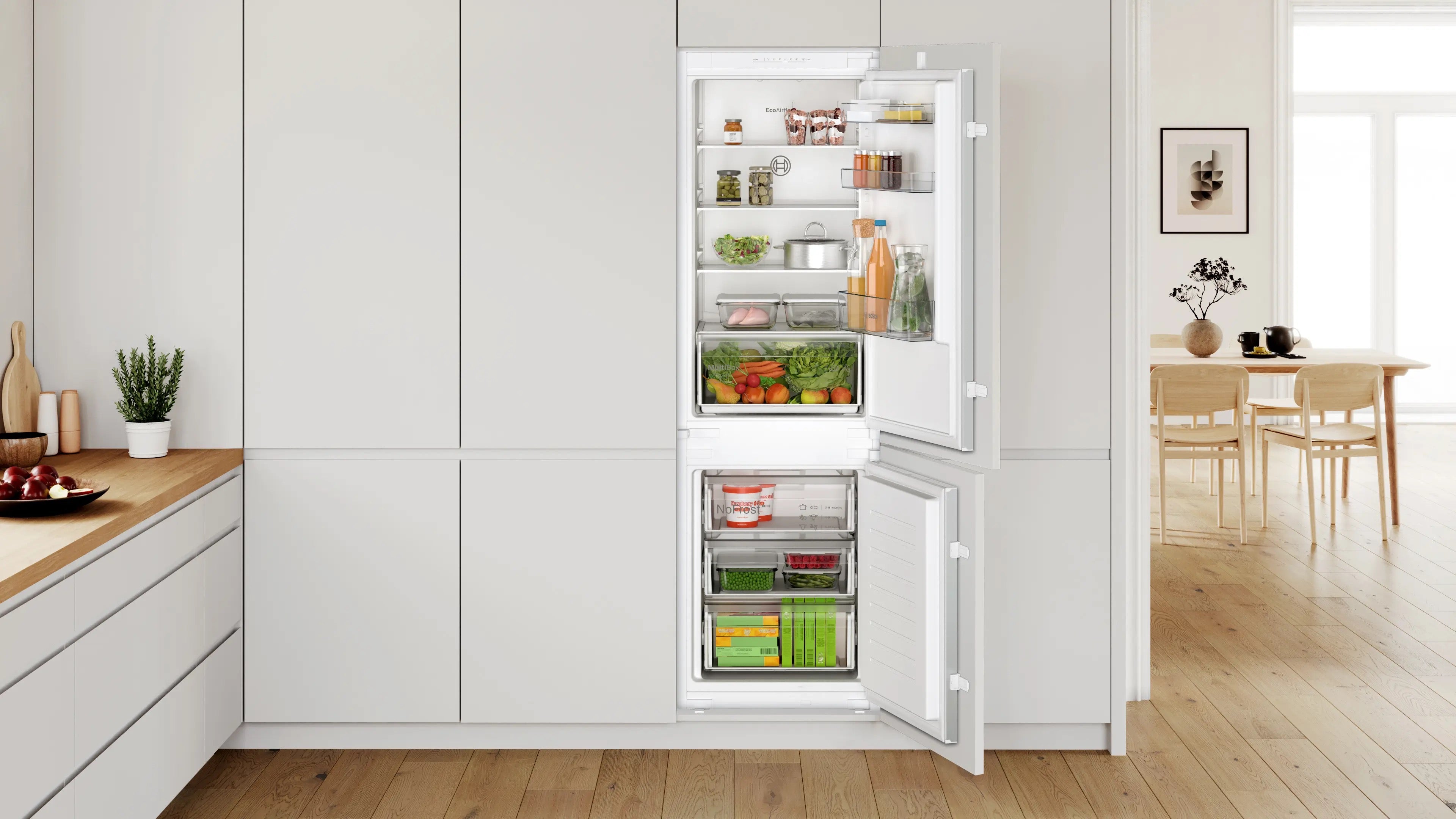 Bosch Series 2 Built-in fridge-freezer with freezer at bottom 177.2 x 54.1 cm - KIN86NSE0G