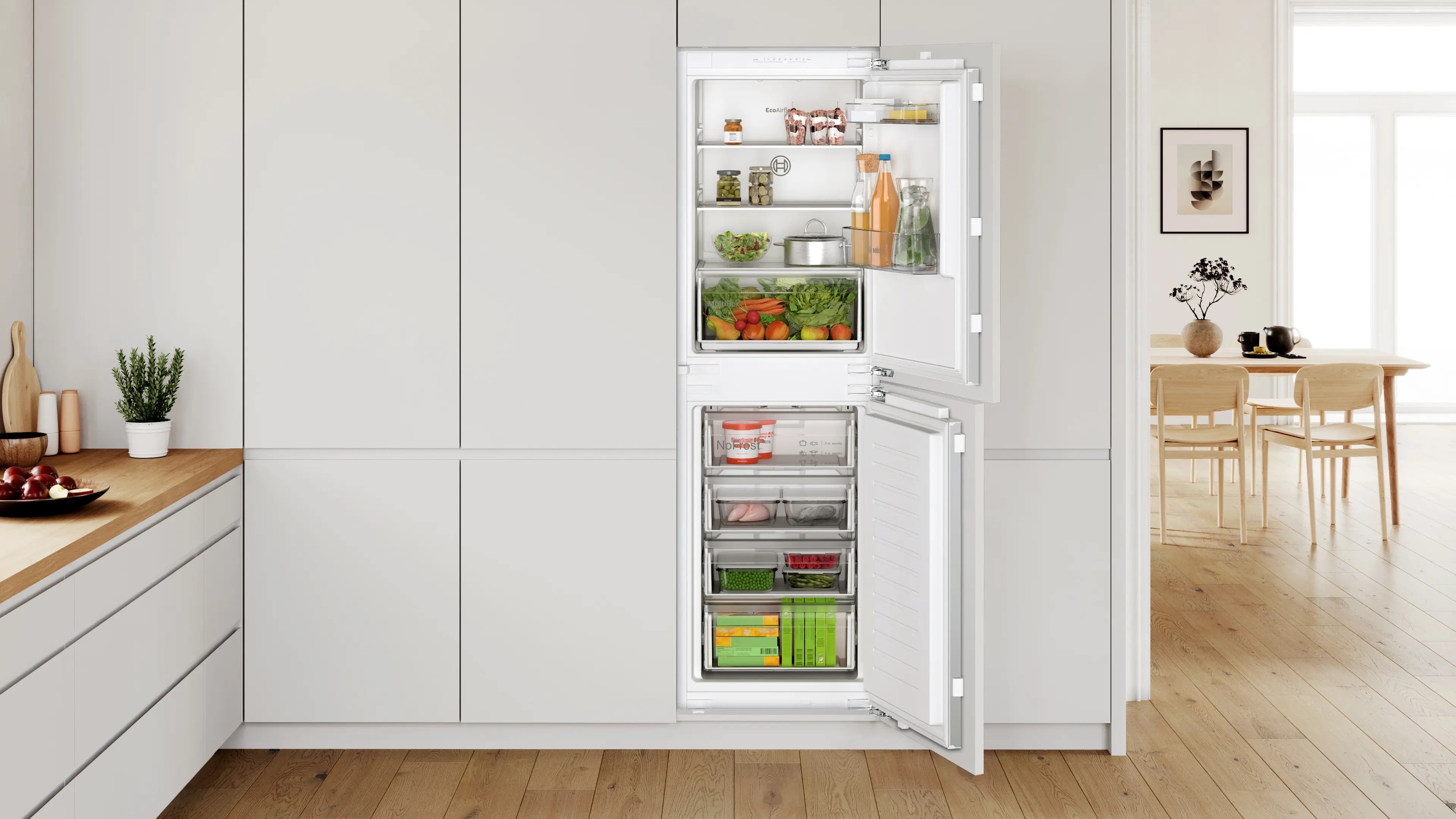 Bosch Series 2 Built-in fridge-freezer with freezer at bottom 177.2 x 54.1 cm - KIN85NFE0G