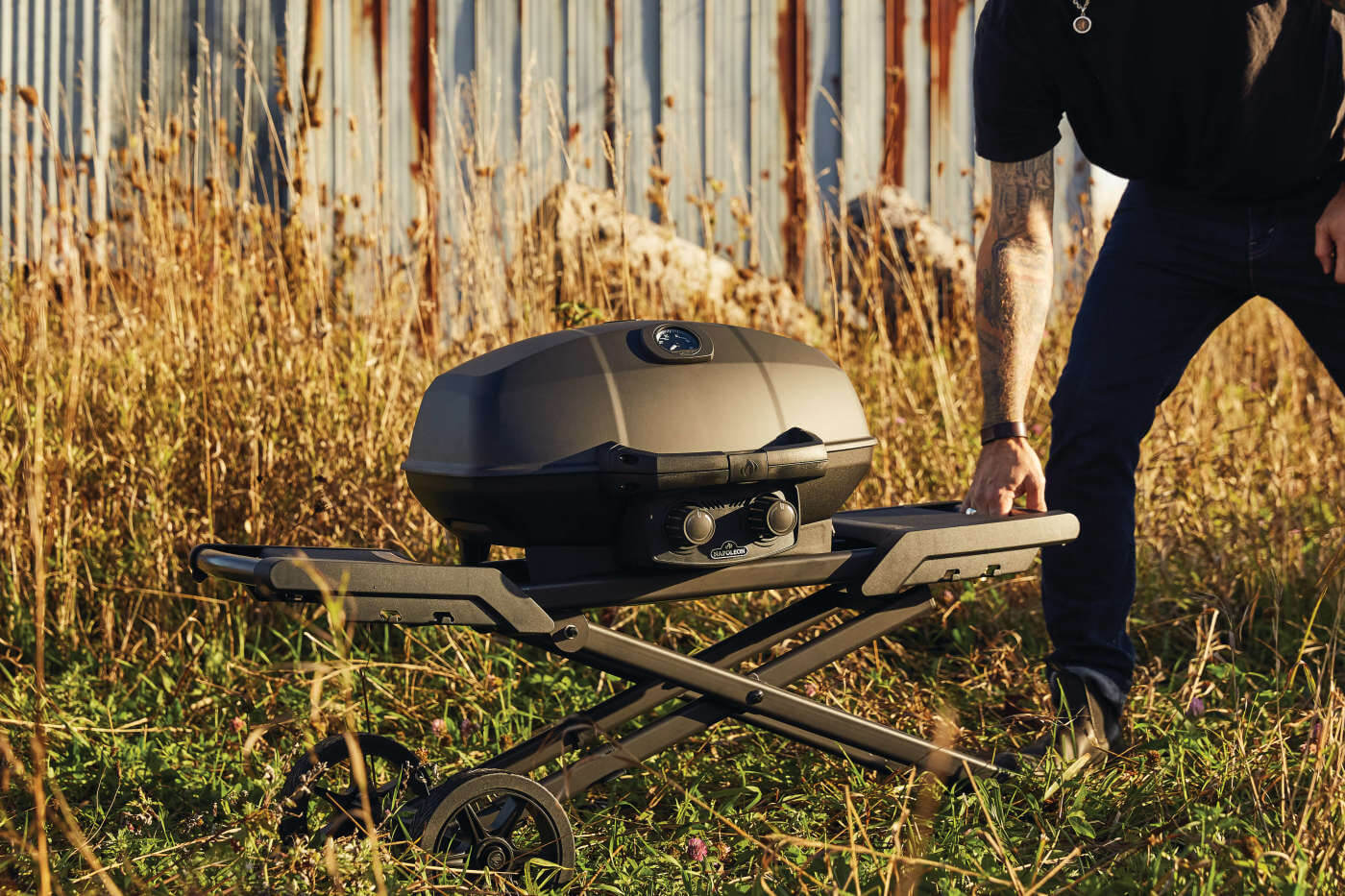 Phantom TravelQ PRO285X | 2 Burner Portable Propane Gas Grill | Scissor Cart | Warming Rack | Caterbitz UK