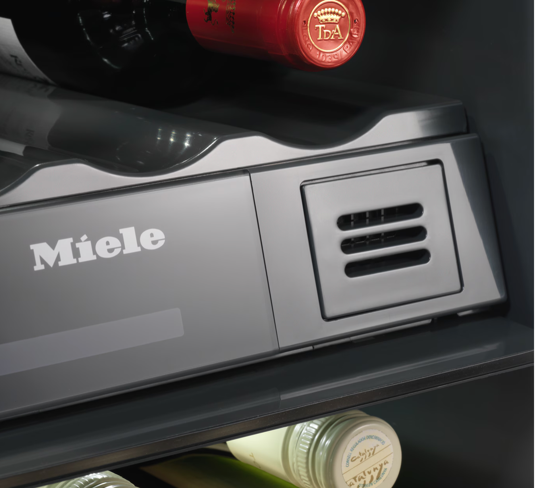Miele Built-under wine conditioning unit KWT 6321 UG Glass door