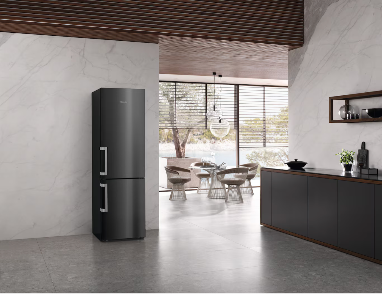 Miele Freestanding fridge-freezer Gold KFN 4795 AD BlackSteel door