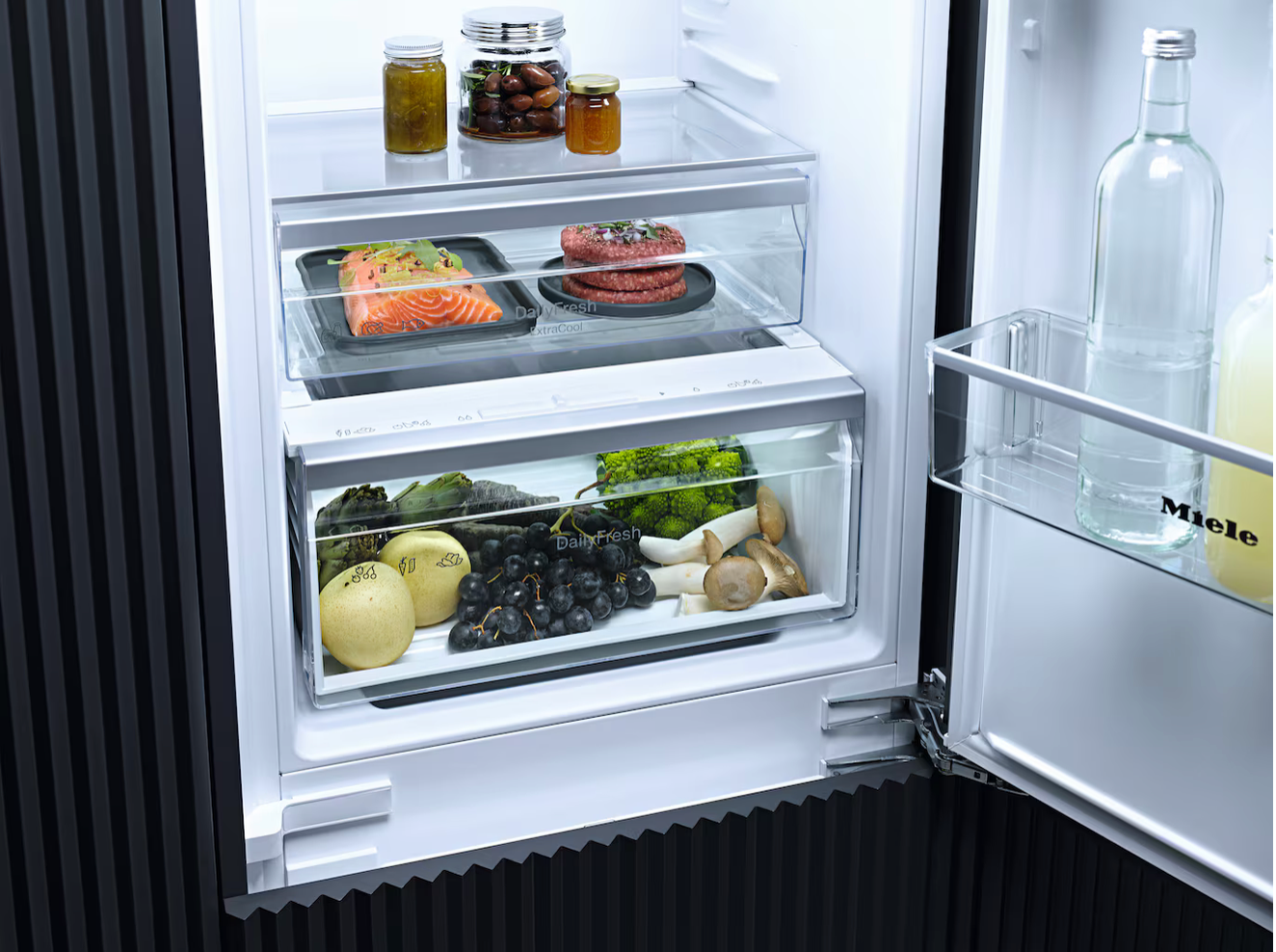 Miele Built-in fridge-freezer, 178 cm niche height Silver KDN 7724 E Active