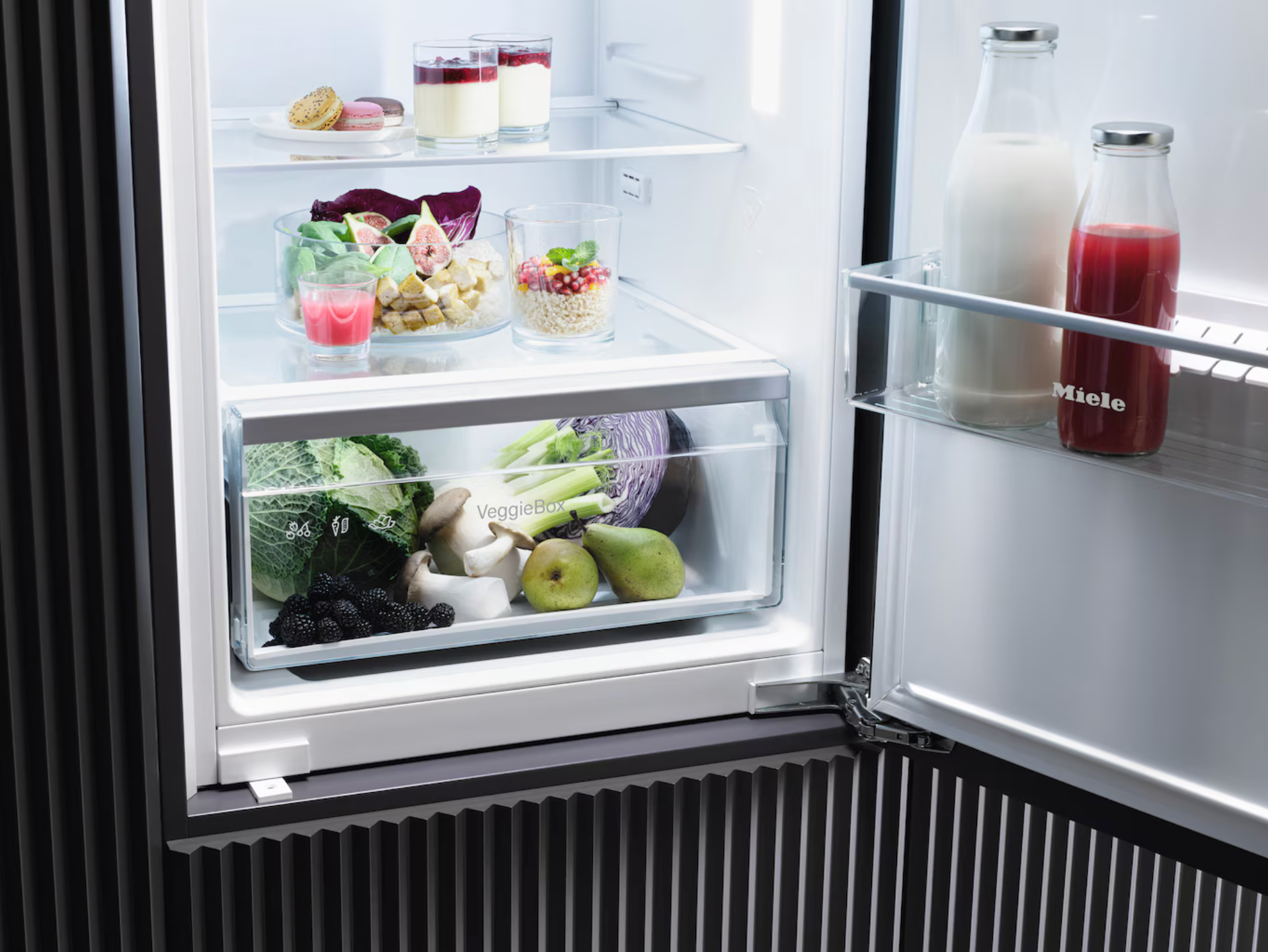 Miele Built-in refrigerator, 88 cm niche height Silver K 7125 E
