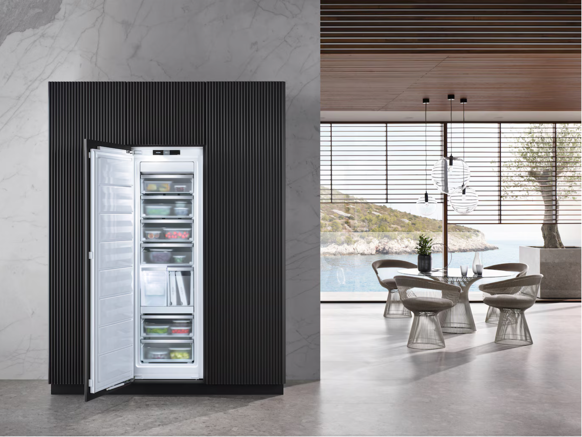 Miele Built-in freezer, 178 cm niche height Platinum FNS 7774 D