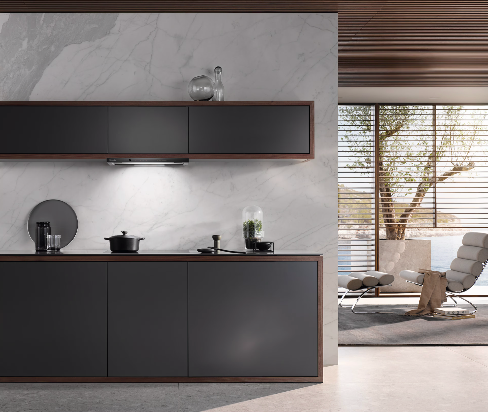 Miele Slimline cooker hood Gold DAS 4630 Obsidian black