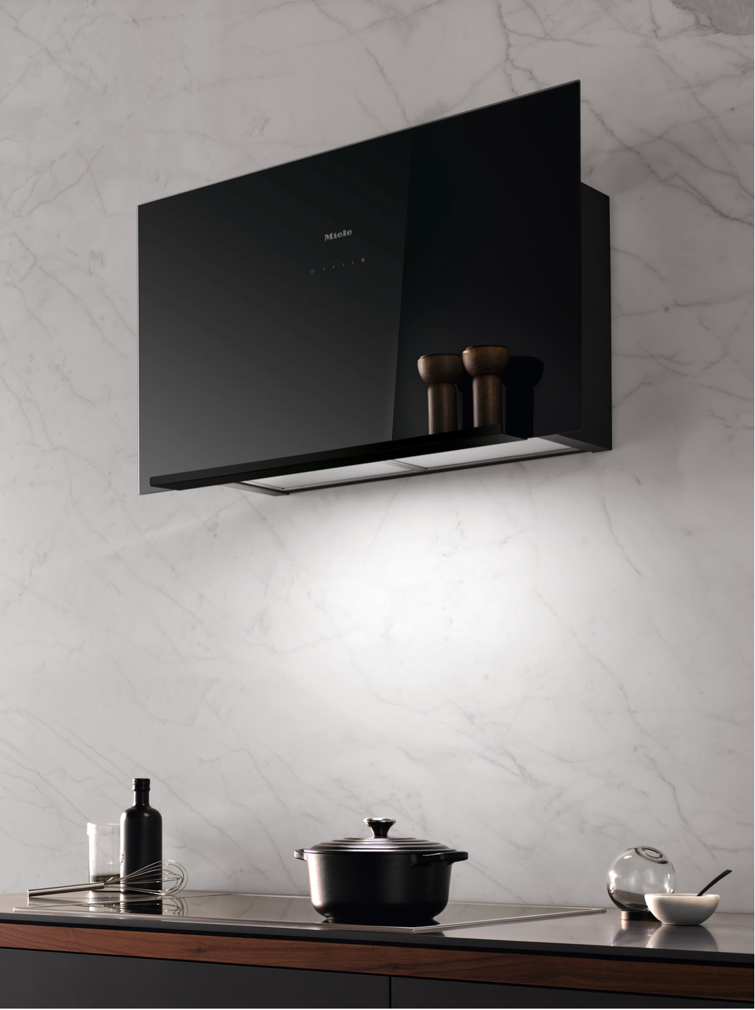 Miele Wall mounted cooker hood Silver DA 9092 W Screen Obsidian black
