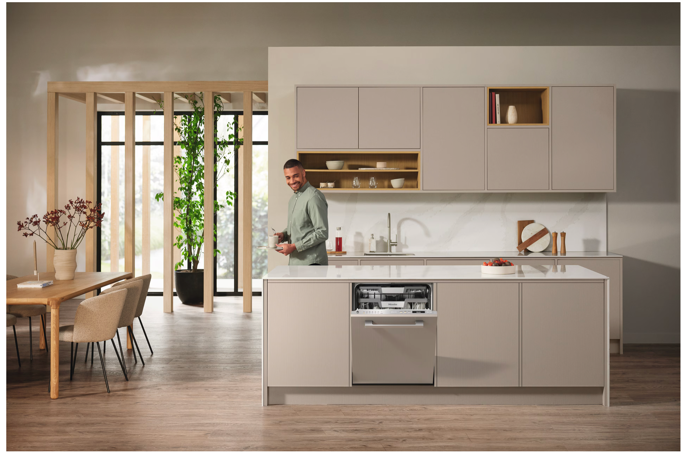 Miele Fully integrated dishwashers Gold G 7080 SCVi AutoDos Stainless Steel
