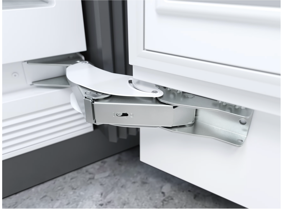 Miele MasterCool Fully Integrated Larder Fridge – Fixed Hinge