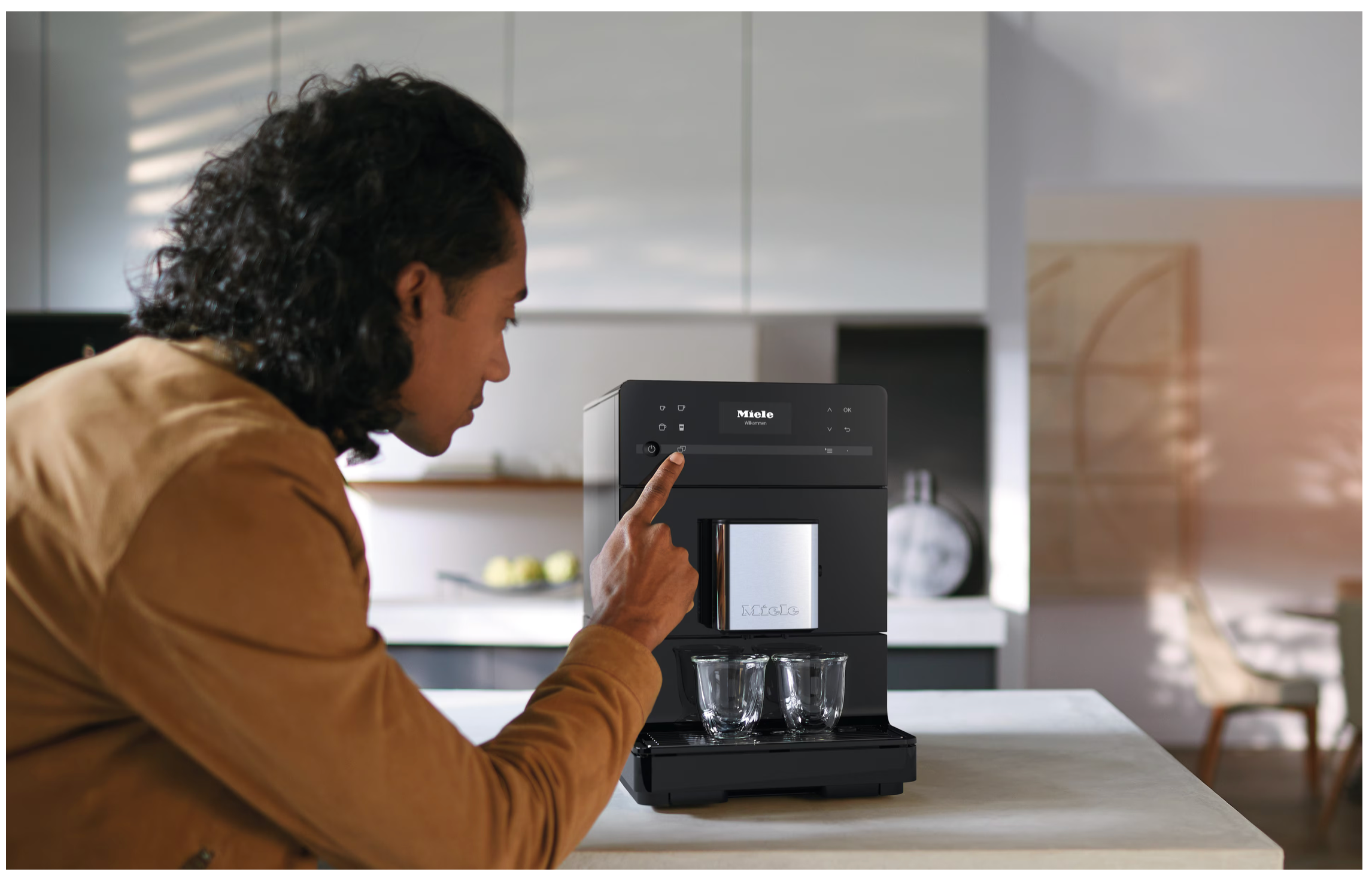 Miele Countertop coffee machine CM 5310 Silence Obsidian black