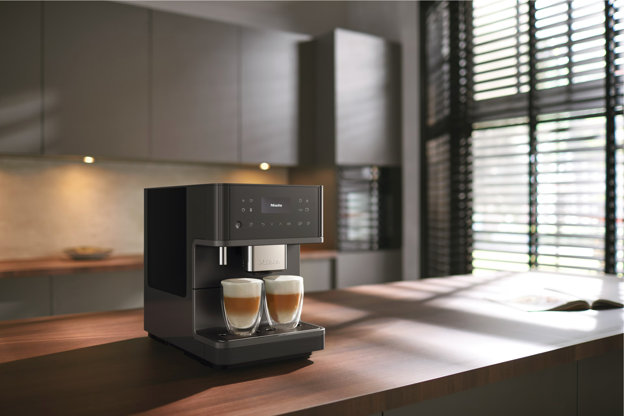 Miele Countertop coffee machine Gold CM 6560 MilkPerfection