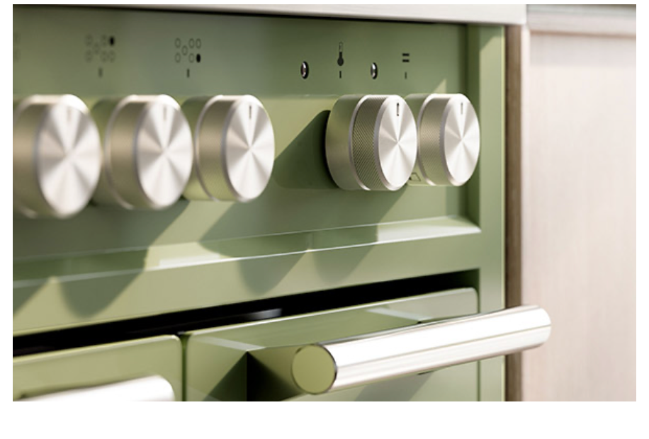 Ilve Roma 120 Fry-Top Dual Fuel Range Cooker - P12FWE3