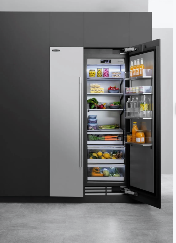 Signature Kitchen Suite Integrated column refrigerator 24”